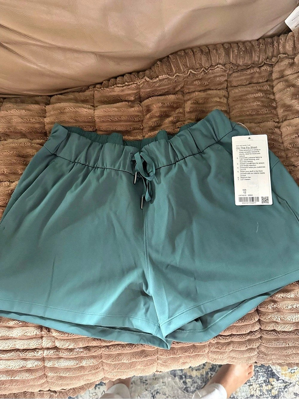 Lululemon On The Fly Short *2.5" Athletic Shorts Green Medium